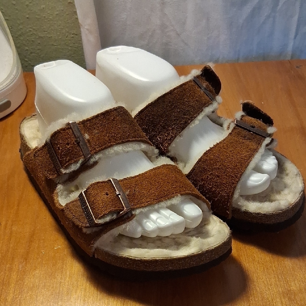 Birkenstock Suede With Fur Size 40